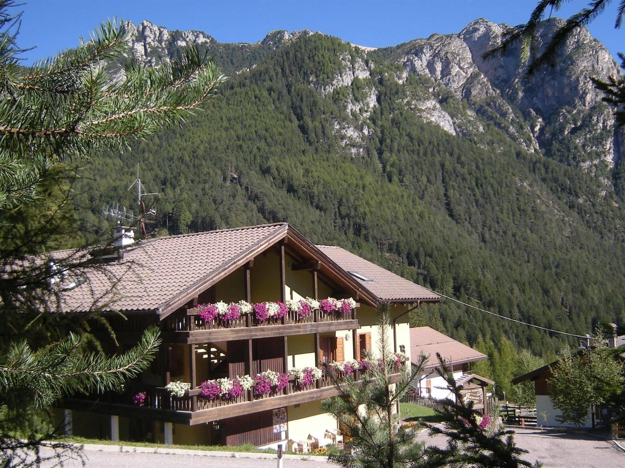 Albergo Pozzole Stava Buitenkant foto